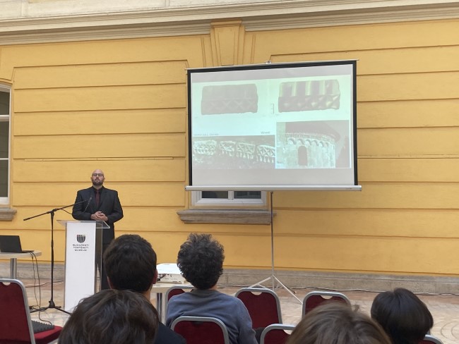 2025 12 03 fiatal kozepkoros kep1